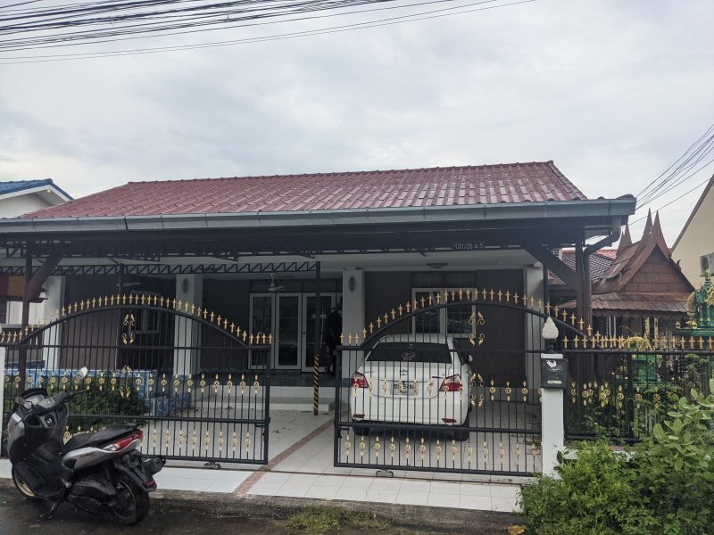 Дом с 4 спальнями на продажу в Na Kluea, Chonburi